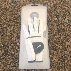 Nike youth golf glove NWT